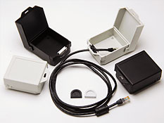 Mounting enclosures with hinged cover GH